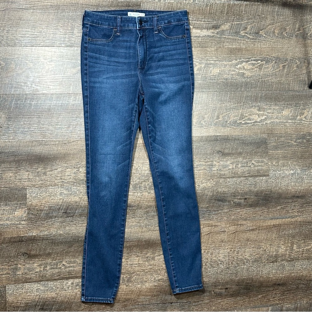 ABERCROMBIE & FITCH AF High Waist Whiskered Stretch Skinny Jeans 6